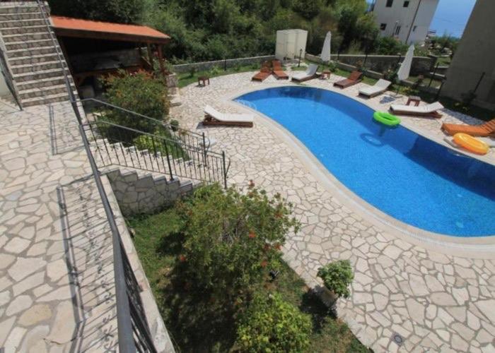 Oasis Apartment