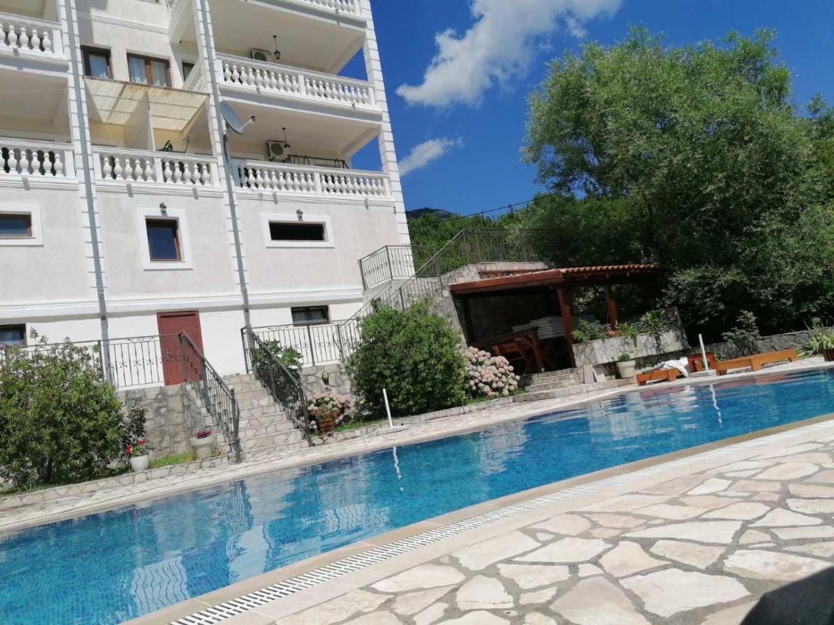 Oasis Apartment